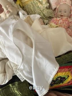 Neuf poupées antiques/vintage uniques à trois visages : heureuse, en pleurs, endormie, plus beaucoup de tissus