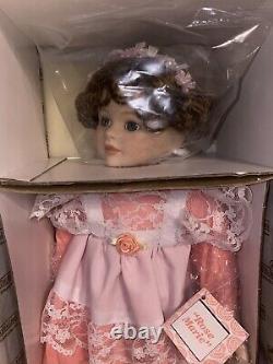 Nib Ashton-drake Galleries Vintage Porcelaine Doll Rose Marie 1993
