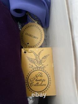 Nouvelle dans sa boîte Collection Prestige Poupée en Porcelaine Améthyste Vintage Neuve Jamais Ouverte