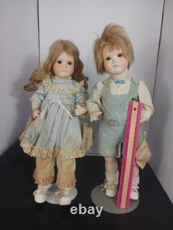 Paire de poupées vintage en porcelaine de 1978 par Jerri McCloud, garçon et fille, ensemble RARE