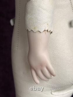 Porcelaine Vintage 19 Repro de Poupée Circulaire à Pois Antique Française Bru par Clara Wade