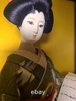 Poupée Maiko Vintage du Japon Oyama avec visage en porcelaine, yeux en verre dans une vitrine de 21 pouces