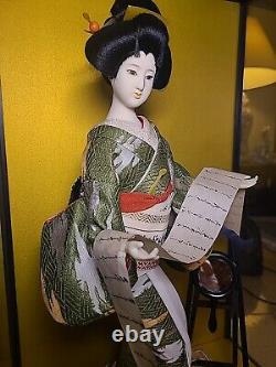 Poupée Maiko Vintage du Japon Oyama avec visage en porcelaine, yeux en verre dans une vitrine de 21 pouces