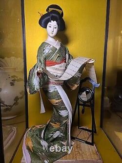 Poupée Maiko Vintage du Japon Oyama avec visage en porcelaine, yeux en verre dans une vitrine de 21 pouces