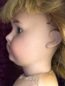 Poupée Princesse Armand Marseille 23 en Bisque avec Corps en Composition Allemande Antique