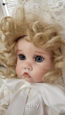 Poupée Susannah, bébé en porcelaine signée par Linda Rick, fabricante de poupées vintage, 22/300.