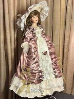 Poupée Victorienne en Porcelaine Ace View de 2 pieds taille 22