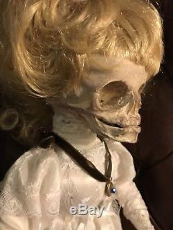 Poupée Vintage Retravaillée Skull Style Victorien Ooak Gothique