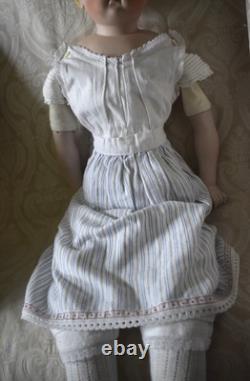 Poupée allemande antique avec œil en verre, tête en parian par Kling