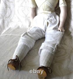 Poupée allemande antique avec œil en verre, tête en parian par Kling