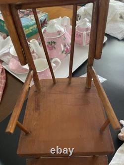 Poupée ancienne JD Kestner 257 9 bébé dans une chaise haute