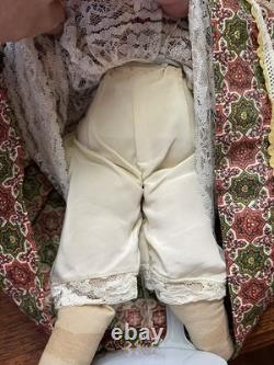 Poupée ancienne à tête en porcelaine de style Adelina Patti 12,5, bottines élégantes, rare tête des années 1860