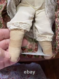 Poupée ancienne à tête en porcelaine de style Adelina Patti 12,5, bottines élégantes, rare tête des années 1860
