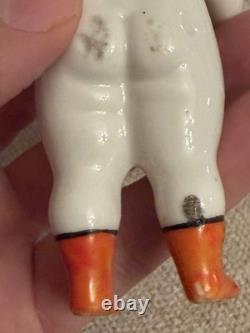 Poupée ancienne en porcelaine Frozen Charlie de 4,25 pouces, bottes orange, époque de la guerre de Sécession, vers les années 1860