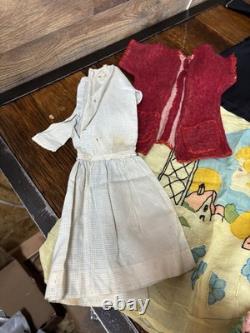 Poupée ancienne en porcelaine allemande 22, Allemagne 6, avec beaucoup de vêtements