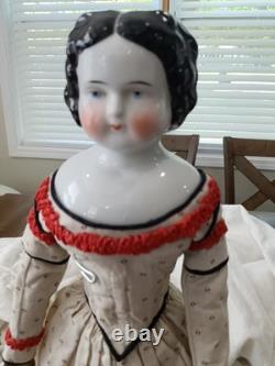 Poupée ancienne en porcelaine de Chine à tête de 20 pouces, corps et vêtements d'origine