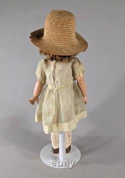 Poupée ancienne n°13 originale UNIS France 301 à tête Jumeau en biscuit et composition