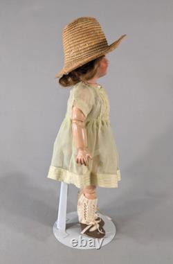 Poupée ancienne n°13 originale UNIS France 301 à tête Jumeau en biscuit et composition