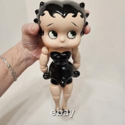Poupée articulée en céramique porcelaine vintage Betty Boop en excellent état. Collectionneur.