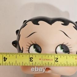 Poupée articulée en céramique porcelaine vintage Betty Boop en excellent état. Collectionneur.