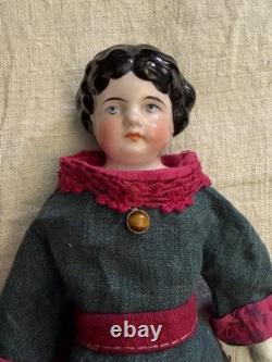 Poupée chinoise en porcelaine rose à lustre étonnant, Kling Co., vers les années 1880, marquée 10