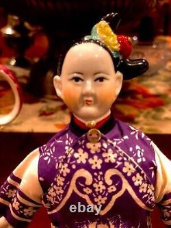 Poupée chinoise vintage en costume traditionnel avec tête en porcelaine peinte à la main, Ha