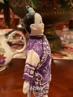 Poupée chinoise vintage en costume traditionnel avec tête en porcelaine peinte à la main, Ha