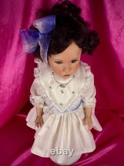 Poupée d'artiste en bisque vintage OOAK Pamela EMMY CHEN Expressions yeux verts en verre