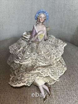 Poupée de boudoir en porcelaine allemande ancienne avec jambes et coussin à épingles