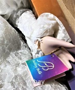 Poupée de collection Ashley Belle Bride rare vintage de 42 pouces de hauteur, superbe pièce  <br/>

