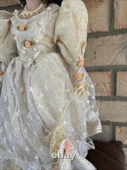 Poupée de collection vintage en porcelaine Belinda – Collection victorienne Chelsea
