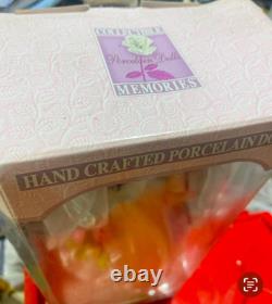 Poupée de mariée afro-américaine en bisque porcelain vintage rare et collectible (scellée)