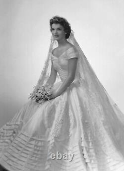 Poupée de mariée en porcelaine héritage Jacqueline Kennedy Vintage Franklin Mint 16
