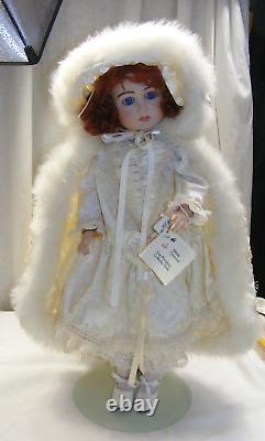 Poupée de porcelaine Vintage 22 Marie Osmond 1991 Manteau de fourrure