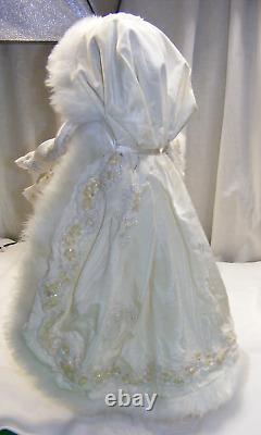 Poupée de porcelaine Vintage 22 Marie Osmond 1991 Manteau de fourrure