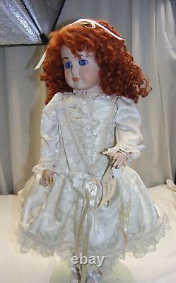 Poupée de porcelaine Vintage 22 Marie Osmond 1991 Manteau de fourrure