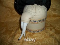 Poupée demi-corps vintage en porcelaine, fille Art déco, cou pivotant, avec jambes, sur boîte ronde