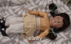 Poupée en biscuit Alt Beck & Gottschalck de 13 pouces des années 1900. Excellent état et rare