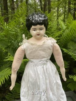 Poupée en porcelaine 20 poupée à tête en porcelaine noire sur corps en tissu remplacé