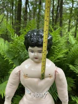 Poupée en porcelaine 20 poupée à tête en porcelaine noire sur corps en tissu remplacé