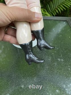 Poupée en porcelaine 20 poupée à tête en porcelaine noire sur corps en tissu remplacé