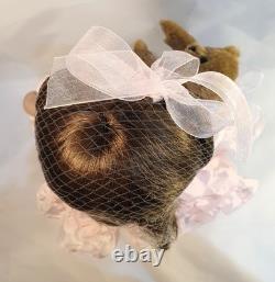 Poupée en porcelaine (672) 14(35cm) par Dianna Effner, Vintage et Mignonne