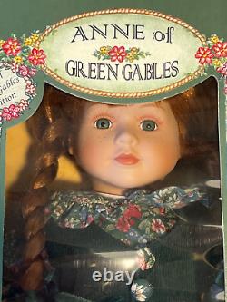 Poupée en porcelaine Anne de Green Gables édition limitée #679, neuve avec boîte scellée