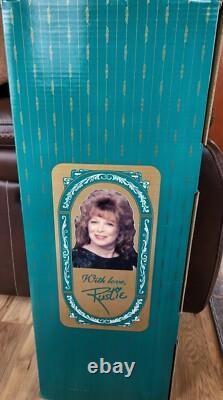 Poupée en porcelaine Arielle Vintage 1999 par Rustie avec certificat et support