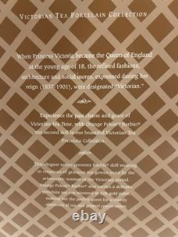 Poupée en porcelaine Barbie Orange Pekoe par Mattel - Vintage 1999 NEUF 25507