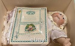 Poupée en porcelaine Cabbage Patch Kids vintage 1985 #4890 Jennifer Alice avec papiers