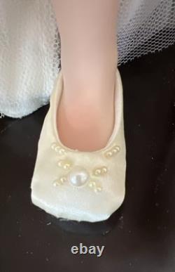 Poupée en porcelaine CassieLE 16/1000, 36 pouces par Florence Maranuk