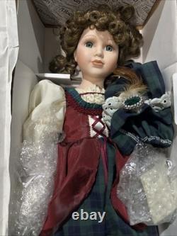 Poupée en porcelaine Flora MacDonald 20 Collection Alberon Vintage Neuve en boîte /3500