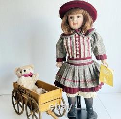 Poupée en porcelaine Franklin Mint Megan 1989 Vintage Rare État neuf encore dans la boîte