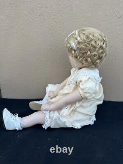 Poupée en porcelaine Little Miss Shirley Temple de Danbury VTG avec yeux verts (uranium) rare